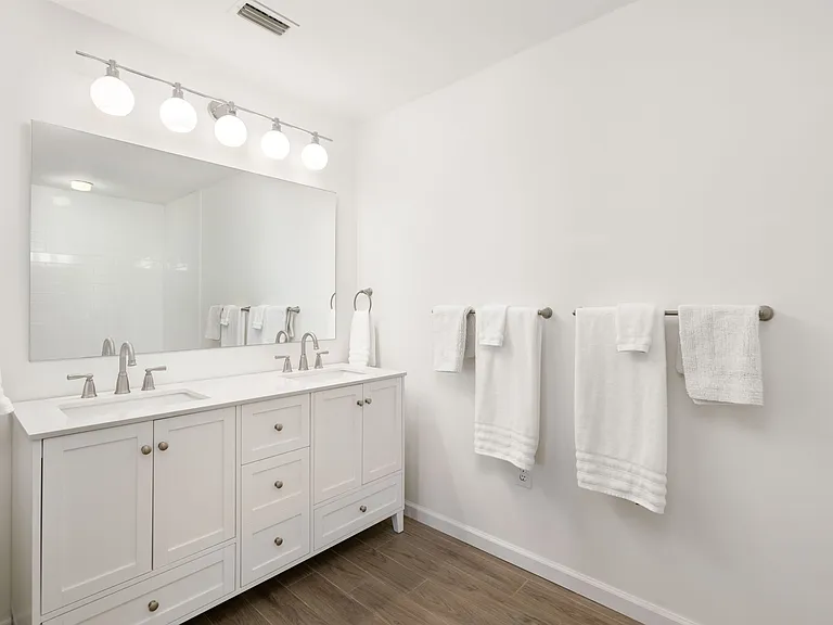 5045 Harmony Cir #102 — Photo 26