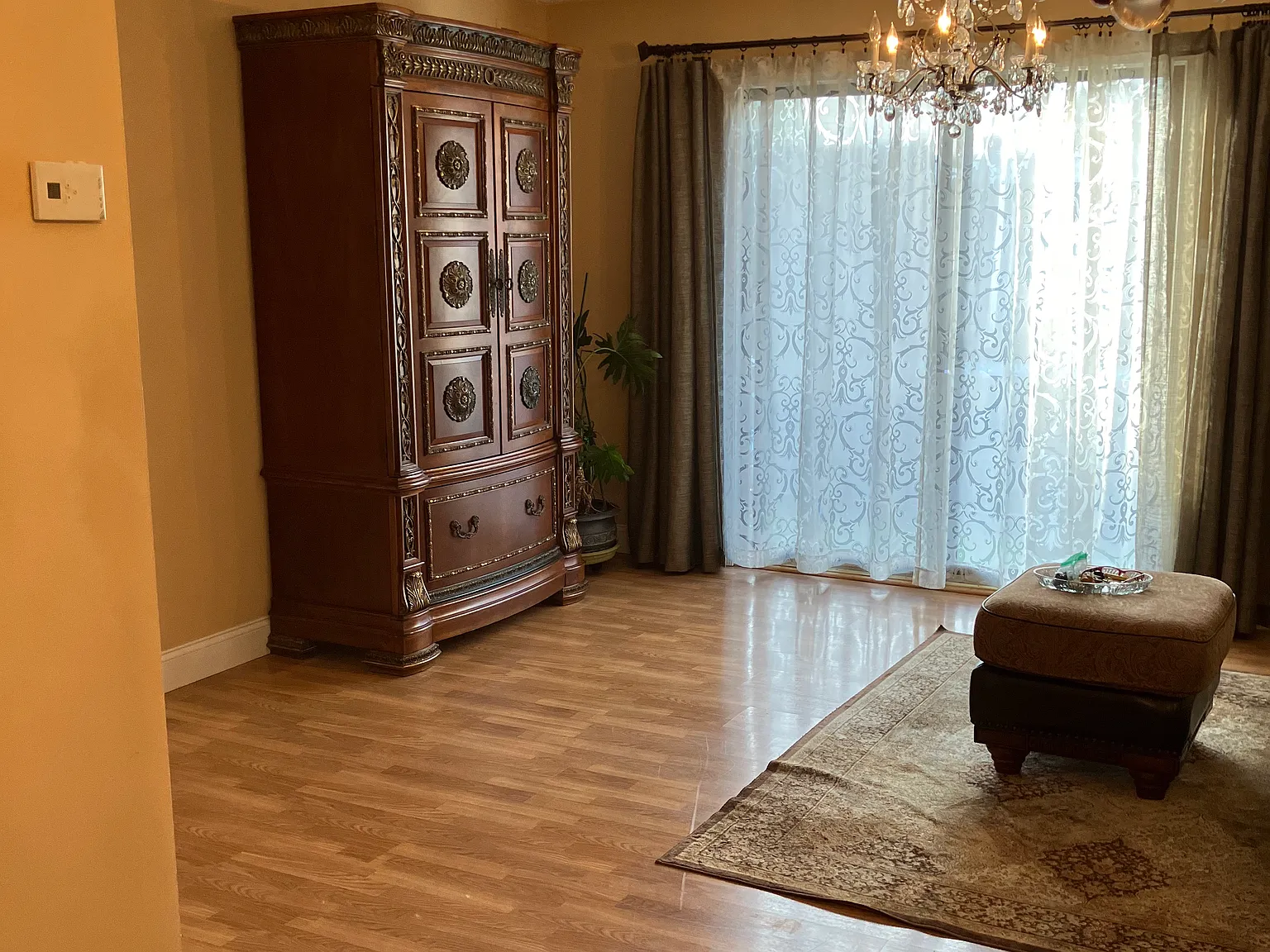 2 bed, 700 sqft, $1,700 — Photo 4