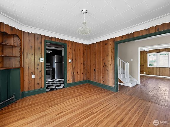 4th image of 5810 119th Avenue E