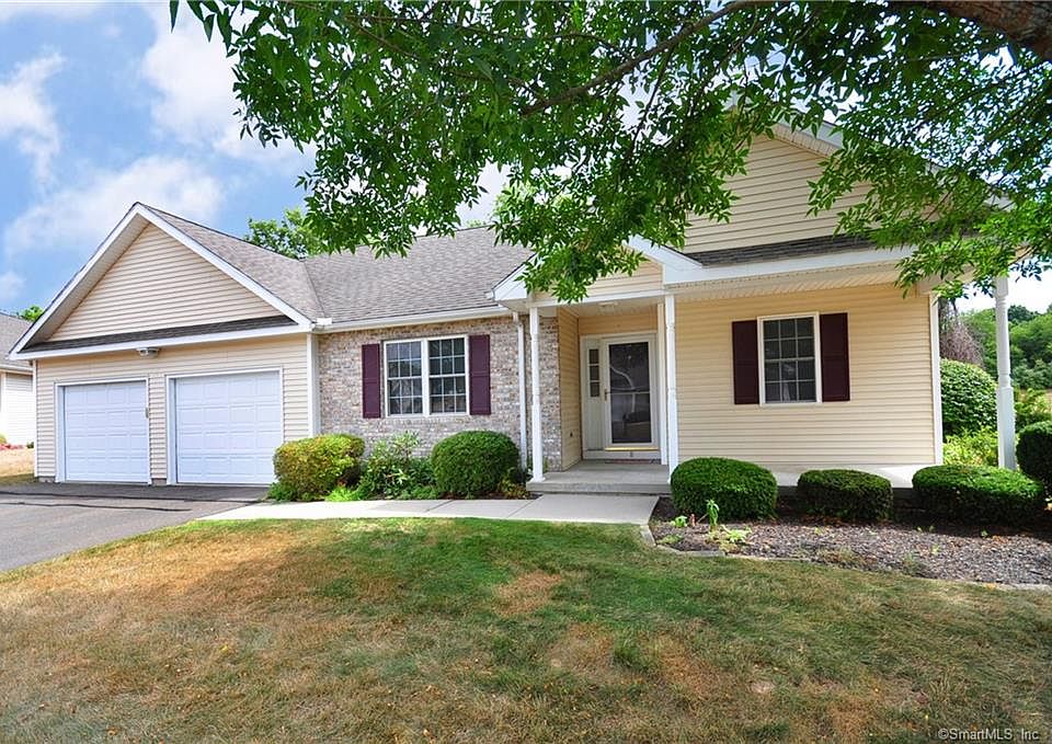 1st image of 8 Shady Brook Ln Unit 8