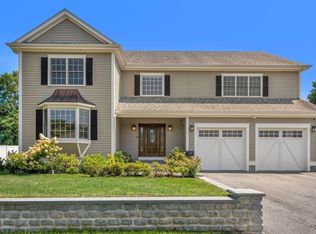 18 Patton Rd, Wellesley, MA 02482