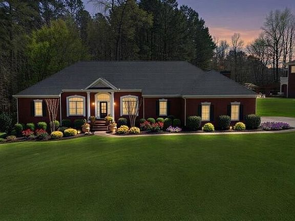 3rd image of 3260 Rays Creek Dr NW