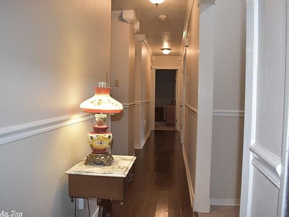 2nd image of 1104 Abercorn Pl