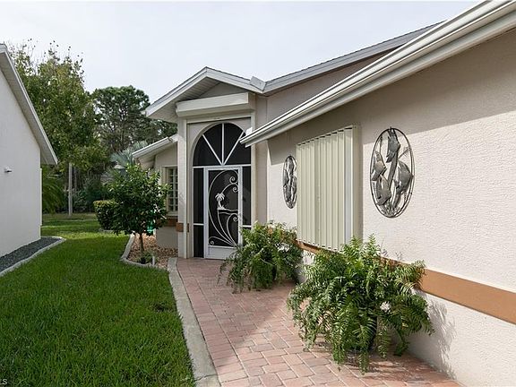 2nd image of 3352 Sabal Springs Blvd