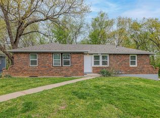 223 SE 121st Rd, Warrensburg, MO 64093