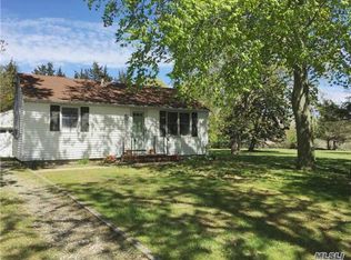 40 Bayview Ave, Southold, NY 11971