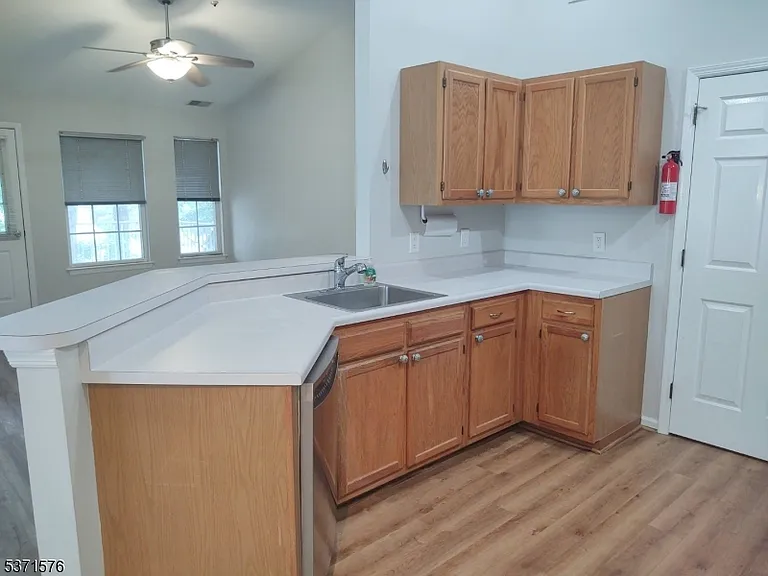 5912 Tudor Dr — Photo 3
