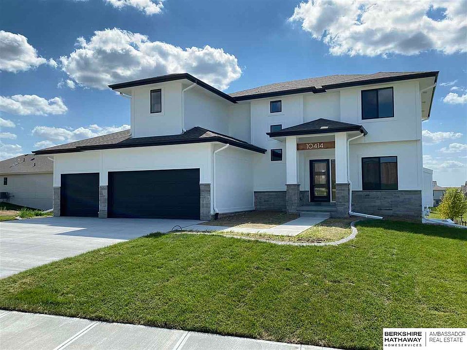 1st image of 10414 S 188th St