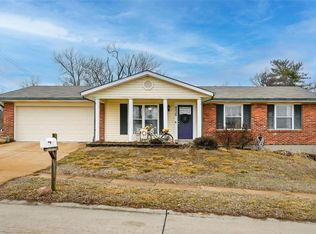 3415 Falcon View Ln, Saint Louis, MO 63129