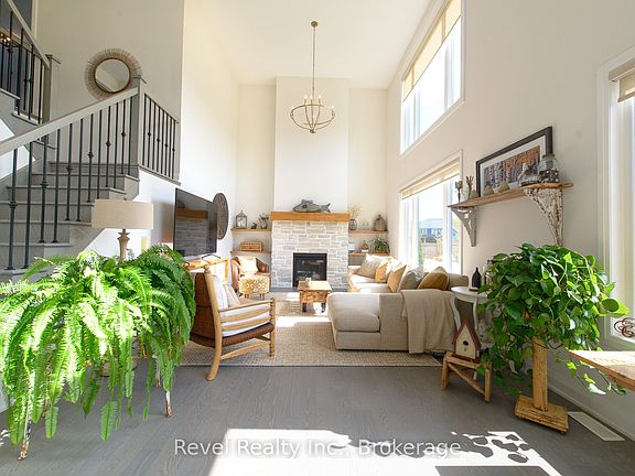 3rd image of 101 Reed Way