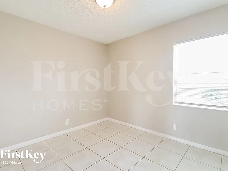 7701 SW 7th Ct — Photo 11