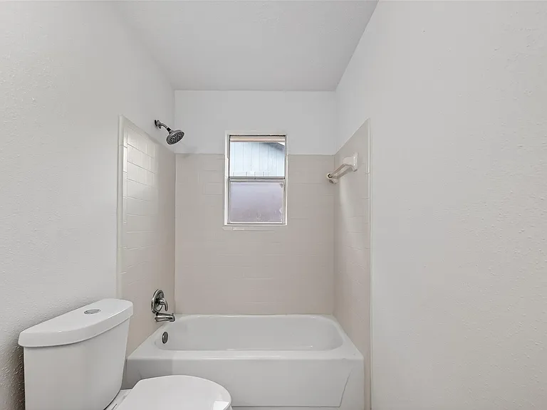 1122 Woodbridge Ave — Photo 22