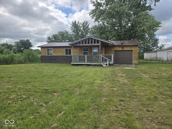 1125 W Lake Hideaway Rd, Kingman, IN 47952