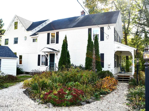 145 Sunnyside Rd, Kinderhook, NY 12106