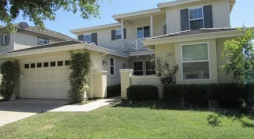 1124 Donahue Dr Photo 1