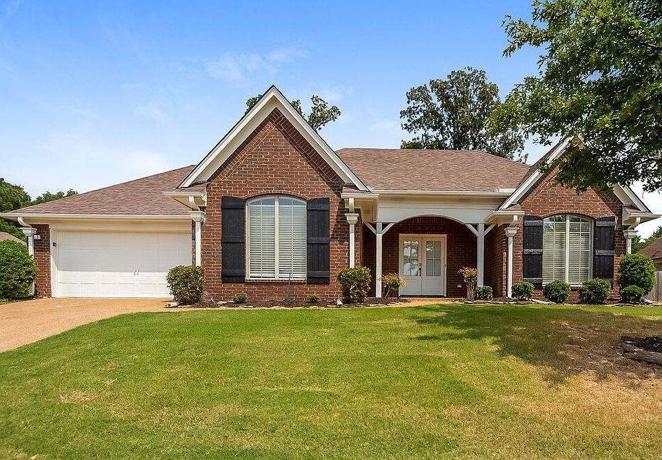 1st image of 1406 Lake Front Dr E