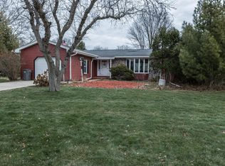 5 Riverdale Cir, Watertown, WI 53094