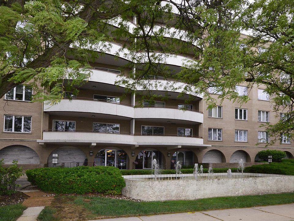 1st image of 6400 N Cicero Ave APT 208