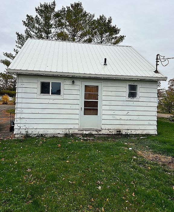348 Oak St, Gonvick, MN 56644 Zillow
