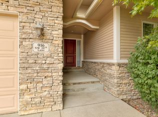 916 NW 20th Ln, Ankeny, IA 50023