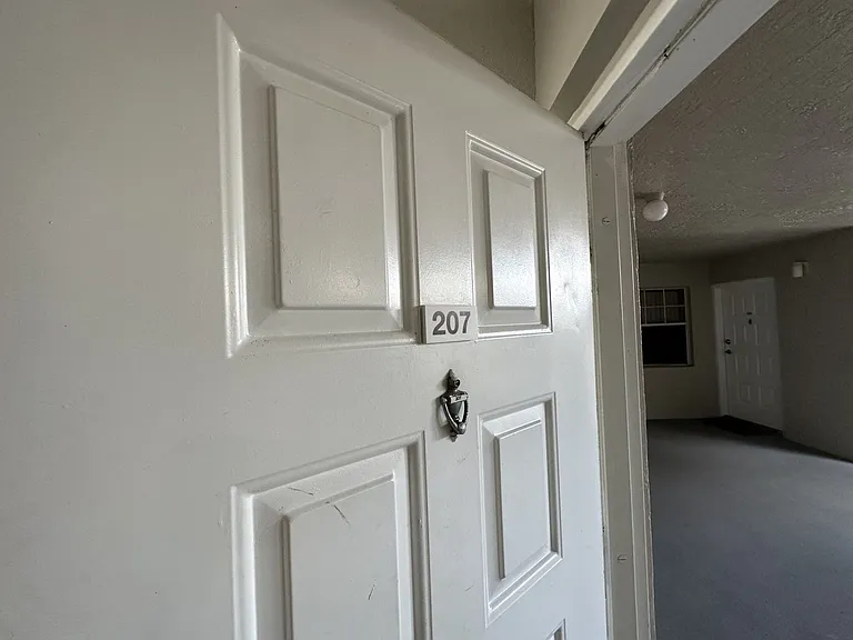 2841 N Oakland Forest Dr #207 — Photo 20
