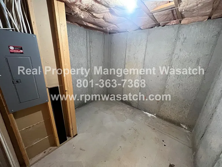 7455 S 4950 W — Photo 33