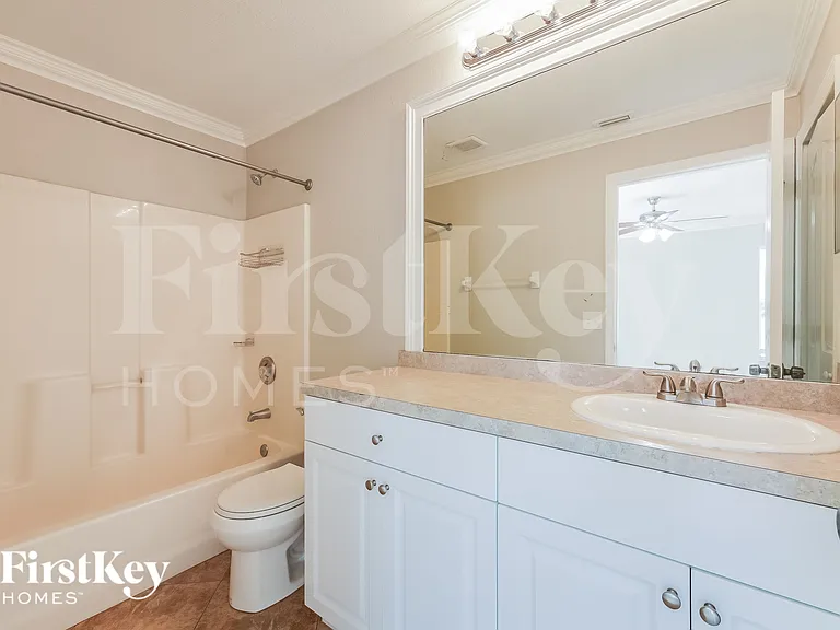 5231 7th St W — Photo 11