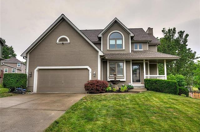 1st image of 721 Hawthorne Dr