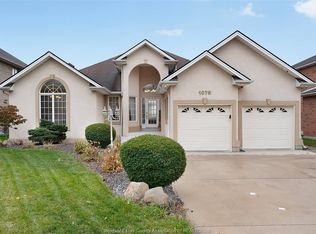 1075 Stoneybrook Cres, Windsor, ON N9G 2Y3