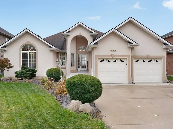 1075 Stoneybrook Cres, Windsor, ON N9G 2Y3