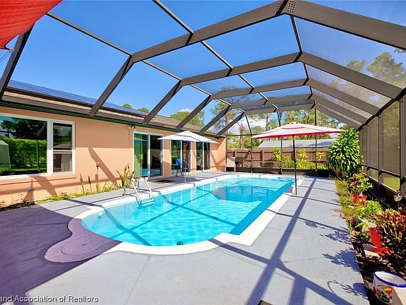 3rd image of 905 Lake Sebring Blvd