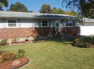 1911 Kisker Dr, Saint Charles, MO 63301