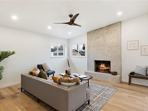 5th image of 10601 Walnut Bend Dr