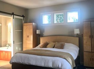 1360 Riverside Ln, Mendota Heights, MN 55118