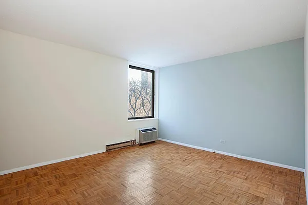 Rented by Keller Williams NYC | media 13