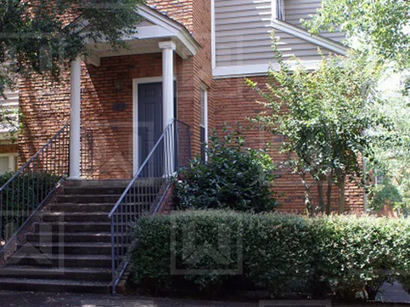 1935 Waterford Pl, Birmingham, AL 35244