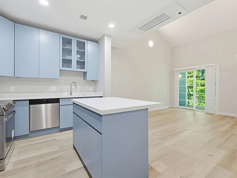 Taj Estates of Franklin II — Photo 176