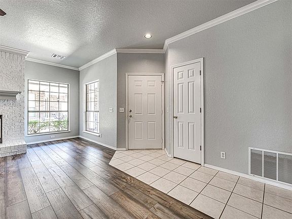 5th image of 15823 Sonoma Ct