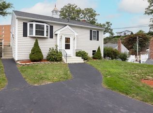 12 Rockland House Rd, Hull, MA 02045