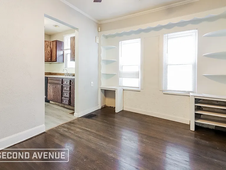5121 Agnes Ave — Photo 6