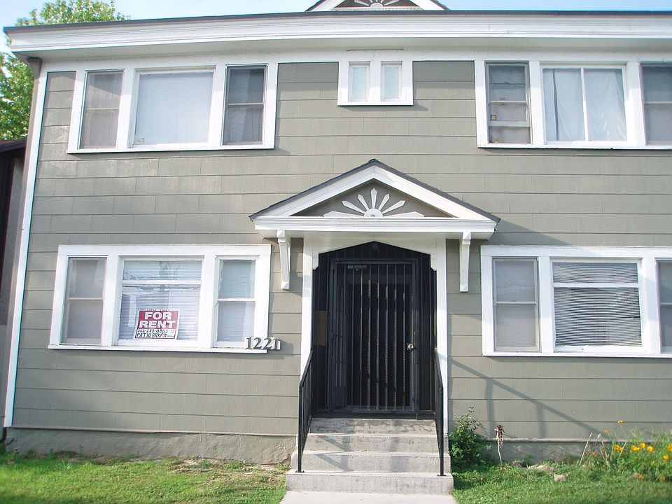 2nd image of 1219 E Appleton St