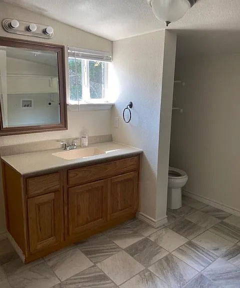 823 Monterrey St — Photo 8