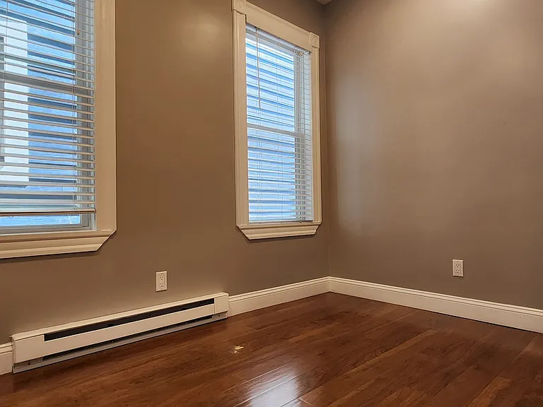 Office/Den/Bed 2