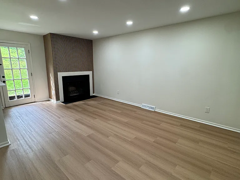 4800 Plum Run Ct — Photo 4