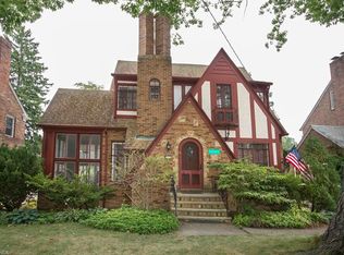 21347 Erie Rd, Rocky River, OH 44116