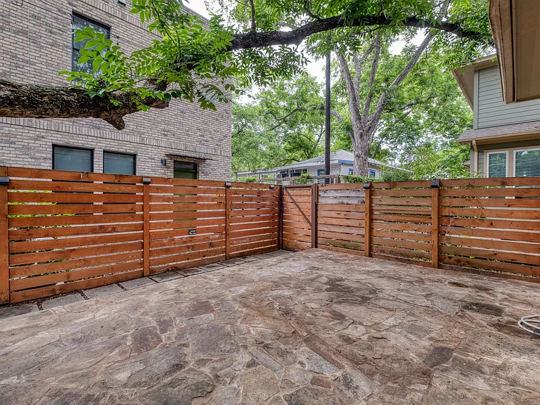1912 Haskell St #2 — Photo 5
