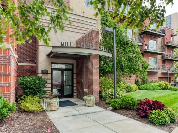 4521 Wornall Rd APT 210, Kansas City, MO 64111