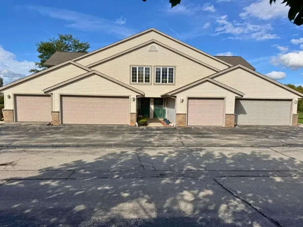 859 E Loos STREET #2, Hartford, WI 53027