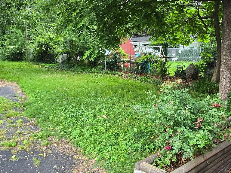 9109 Argyle Ave — Photo 16