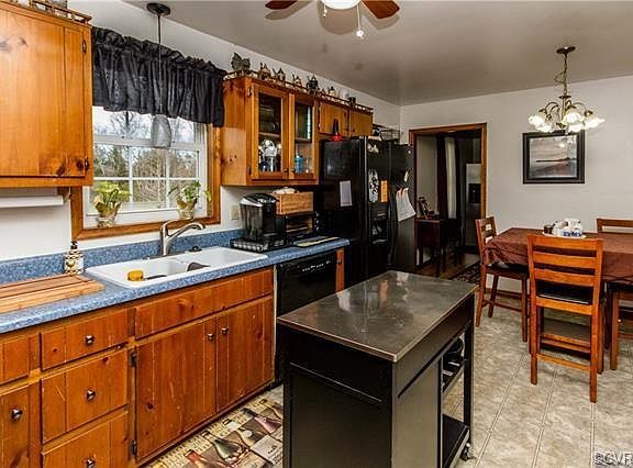 5th image of 12562 Mikes Ln